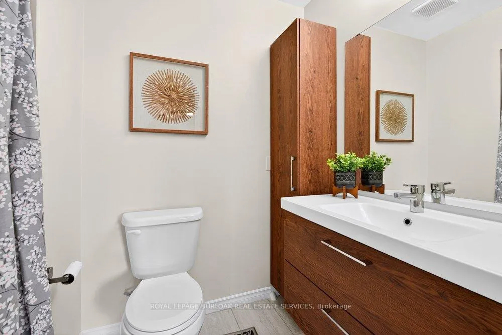 Photo 22 of Unit 29, 2004 Glenada Crescent, Oakville, Wedgewood Creek — HOMEH