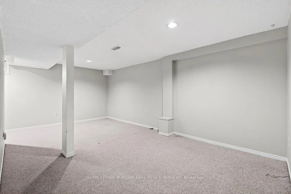 Photo 30 of Unit 29, 2004 Glenada Crescent, Oakville, Wedgewood Creek — HOMEH