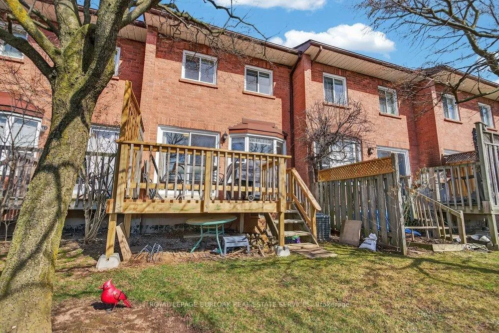 Photo 35 of Unit 29, 2004 Glenada Crescent, Oakville, Wedgewood Creek — HOMEH