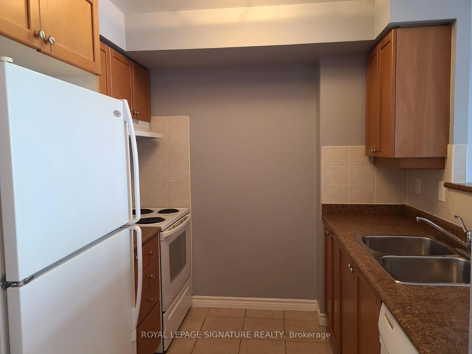 Photo 5 of Unit 1721, 700 Humberwood Boulevard, Etobicoke, West Humber-Clairville — HOMEH