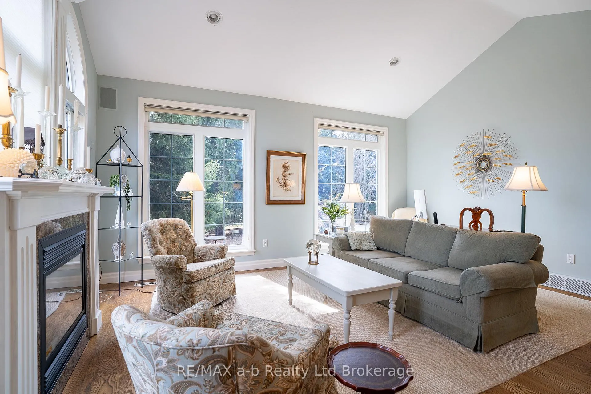 Photo 3 of 15 Otterview Drive, Norwich, Otterville — HOMEH