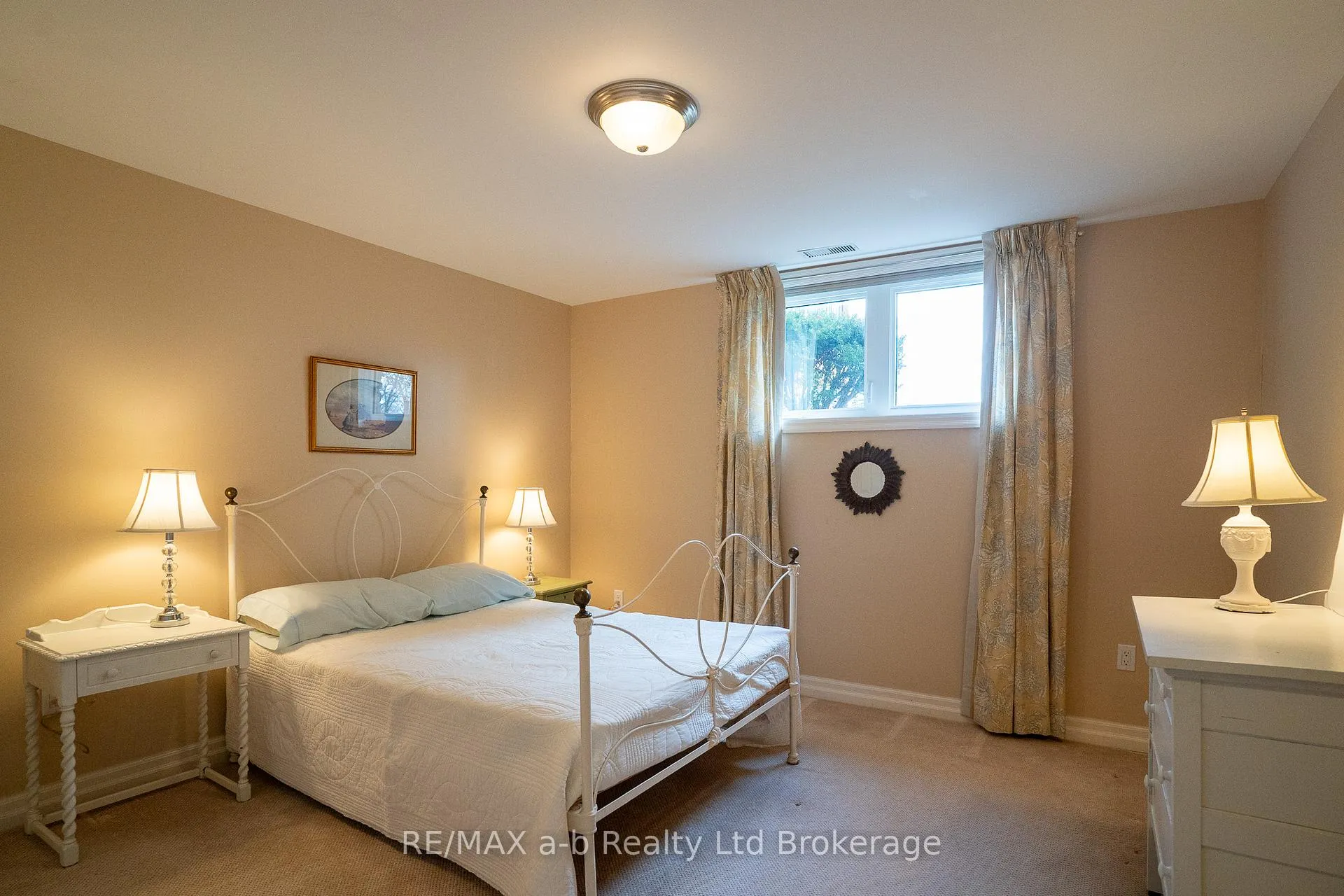 Photo 21 of 15 Otterview Drive, Norwich, Otterville — HOMEH