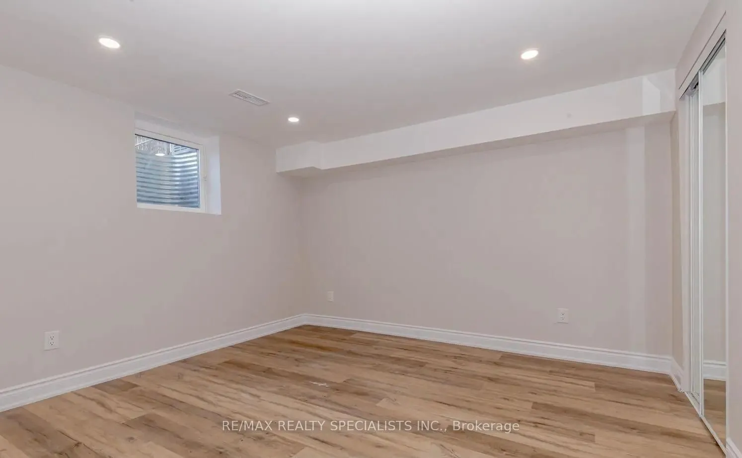 Photo 12 of 39 Seaborn Road, Brampton, Madoc — HOMEH