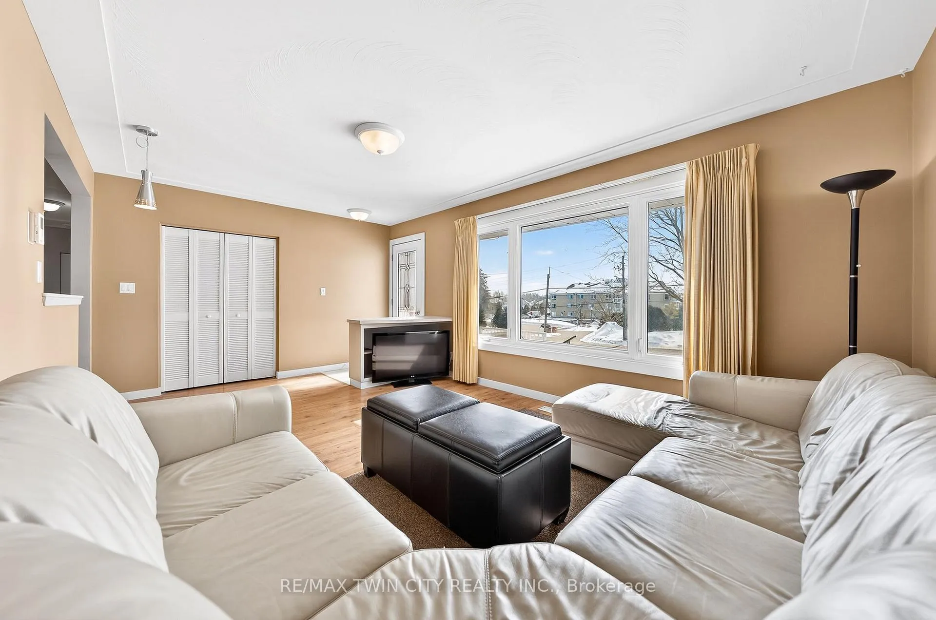 Photo 8 of 1297 Queens Bush Road, Wellesley — HOMEH