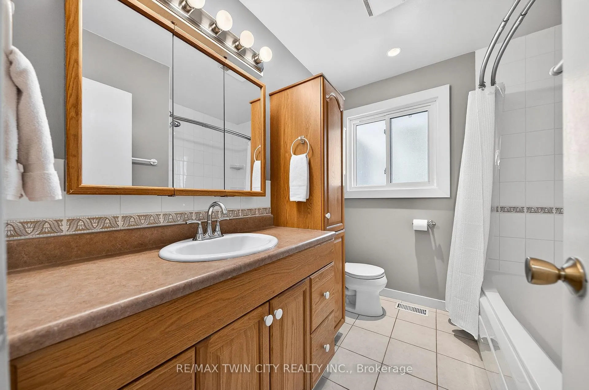 Photo 22 of 1297 Queens Bush Road, Wellesley — HOMEH