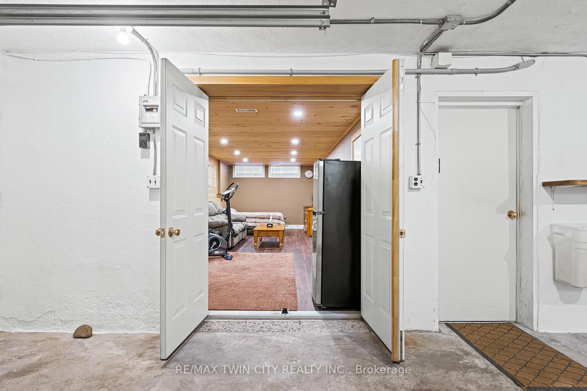 Photo 29 of 1297 Queens Bush Road, Wellesley — HOMEH