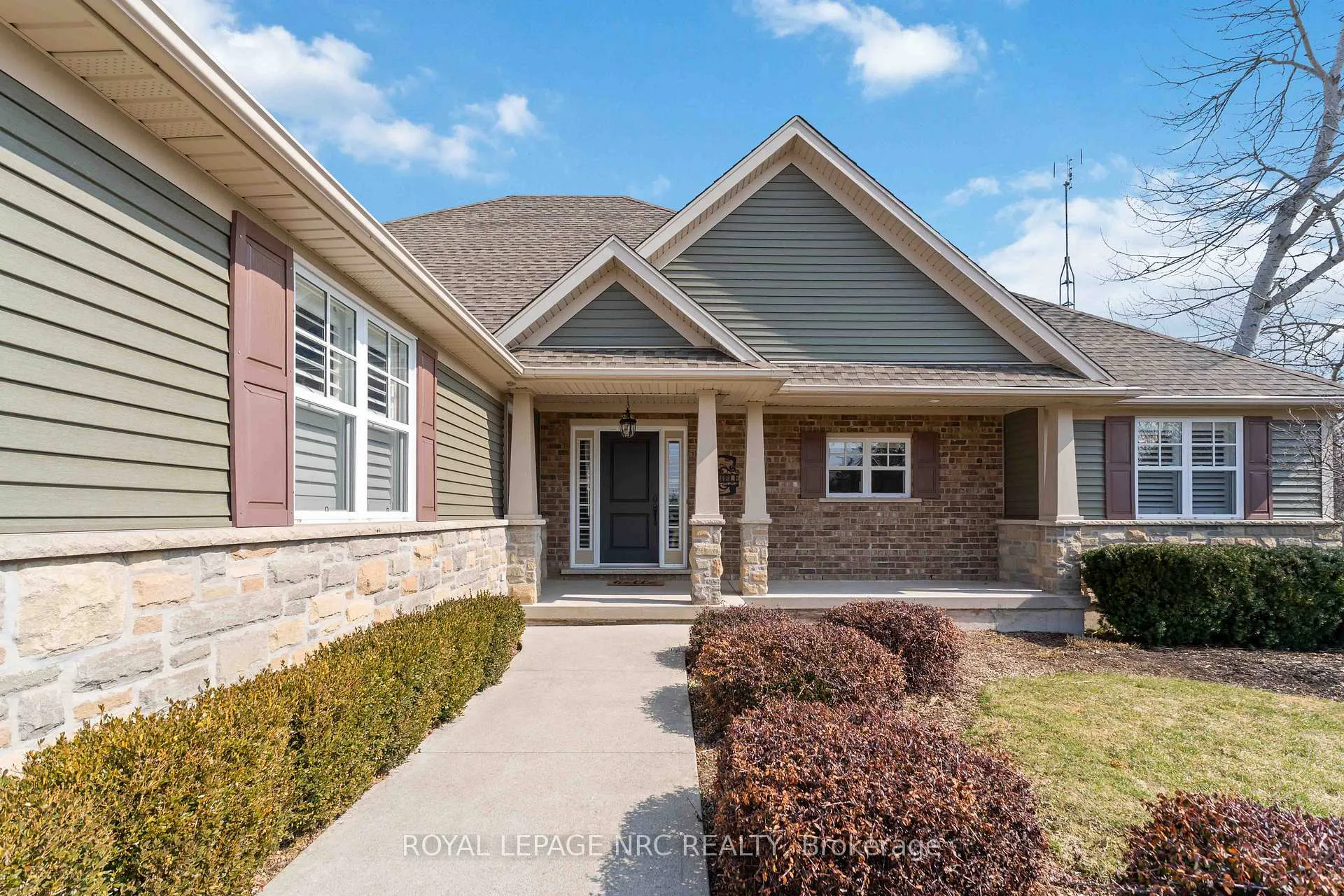 Photo 3 of 2773 Centre Street, Pelham, North Pelham — HOMEH