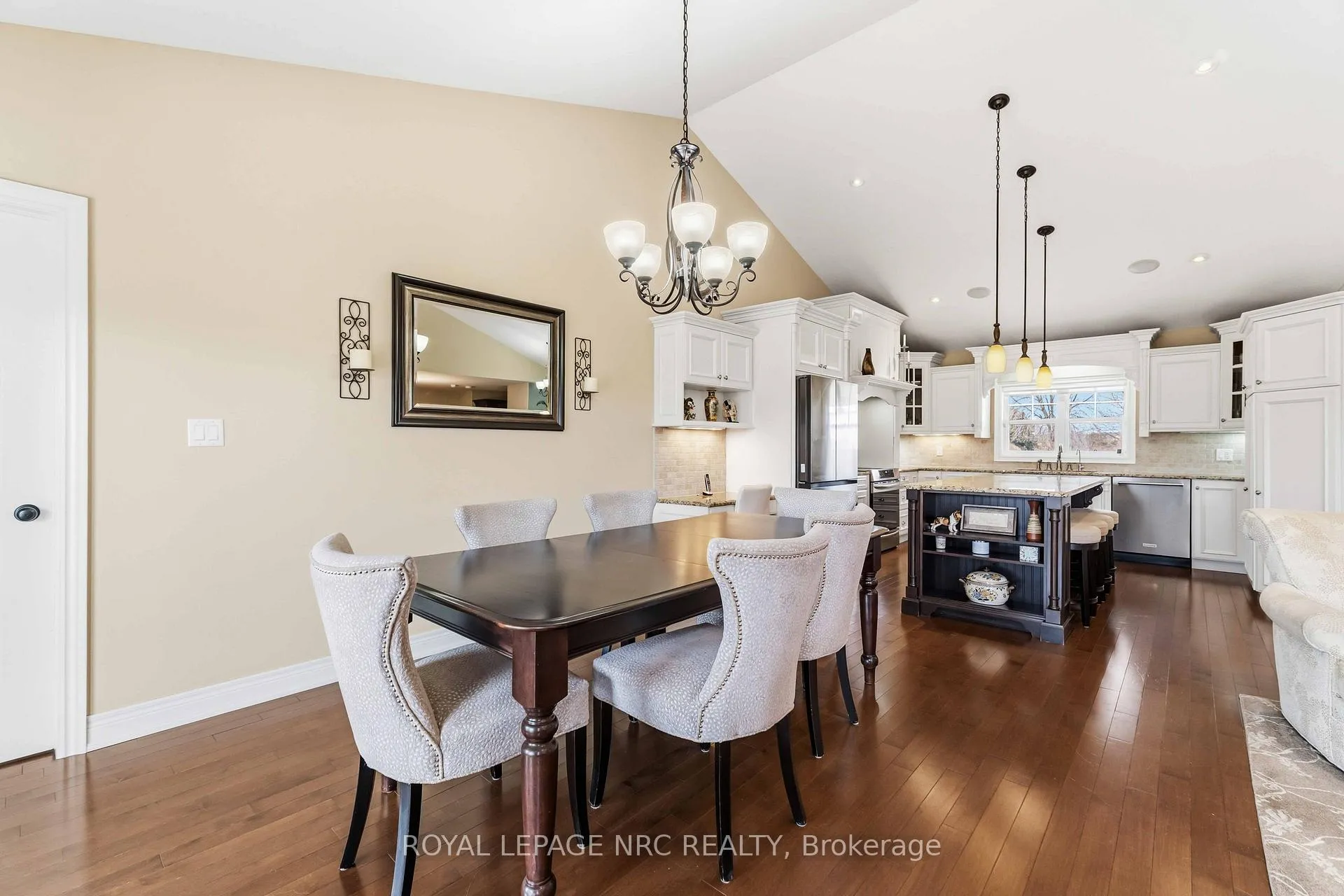 Photo 11 of 2773 Centre Street, Pelham, North Pelham — HOMEH