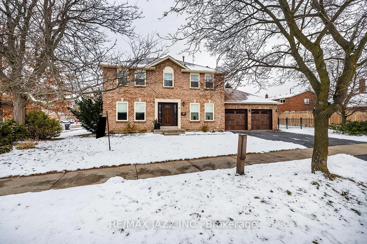 Photo 2 of 81 Burgby Avenue, Brampton, Northwood Park — HOMEH