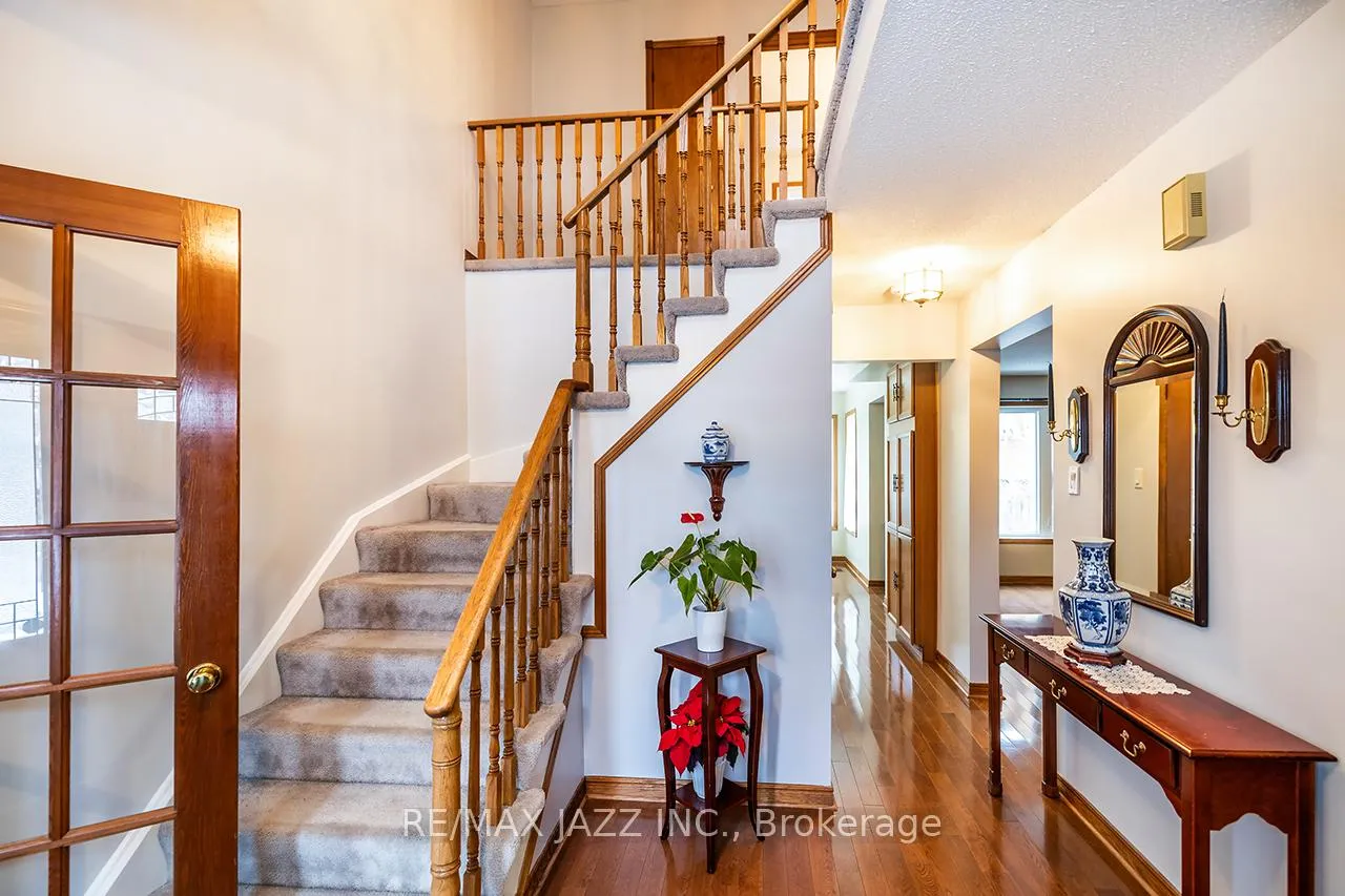 Photo 8 of 81 Burgby Avenue, Brampton, Northwood Park — HOMEH