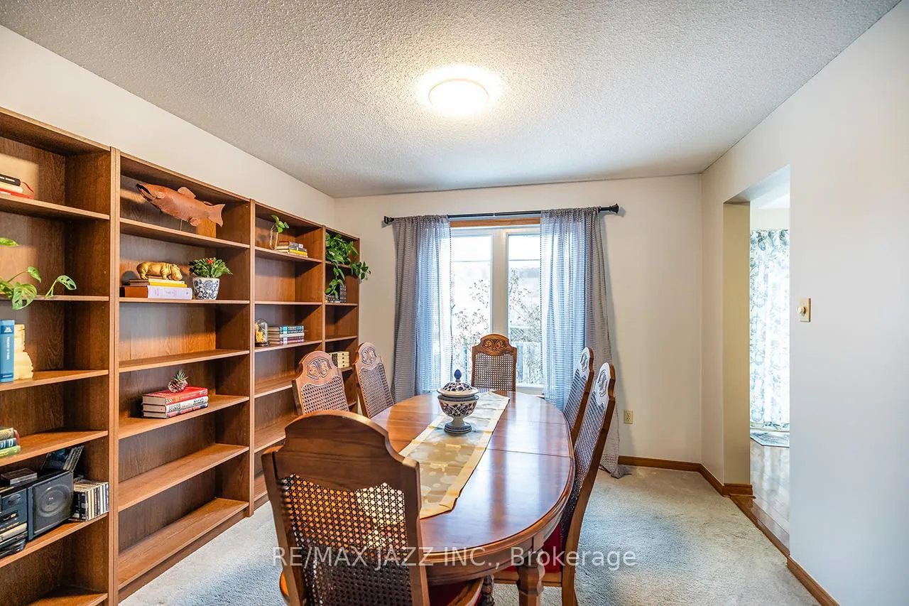 Photo 14 of 81 Burgby Avenue, Brampton, Northwood Park — HOMEH