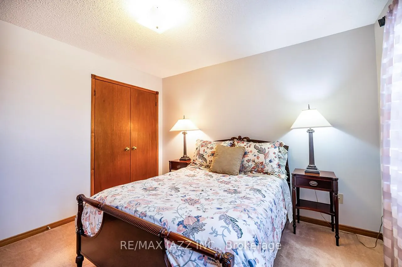 Photo 31 of 81 Burgby Avenue, Brampton, Northwood Park — HOMEH