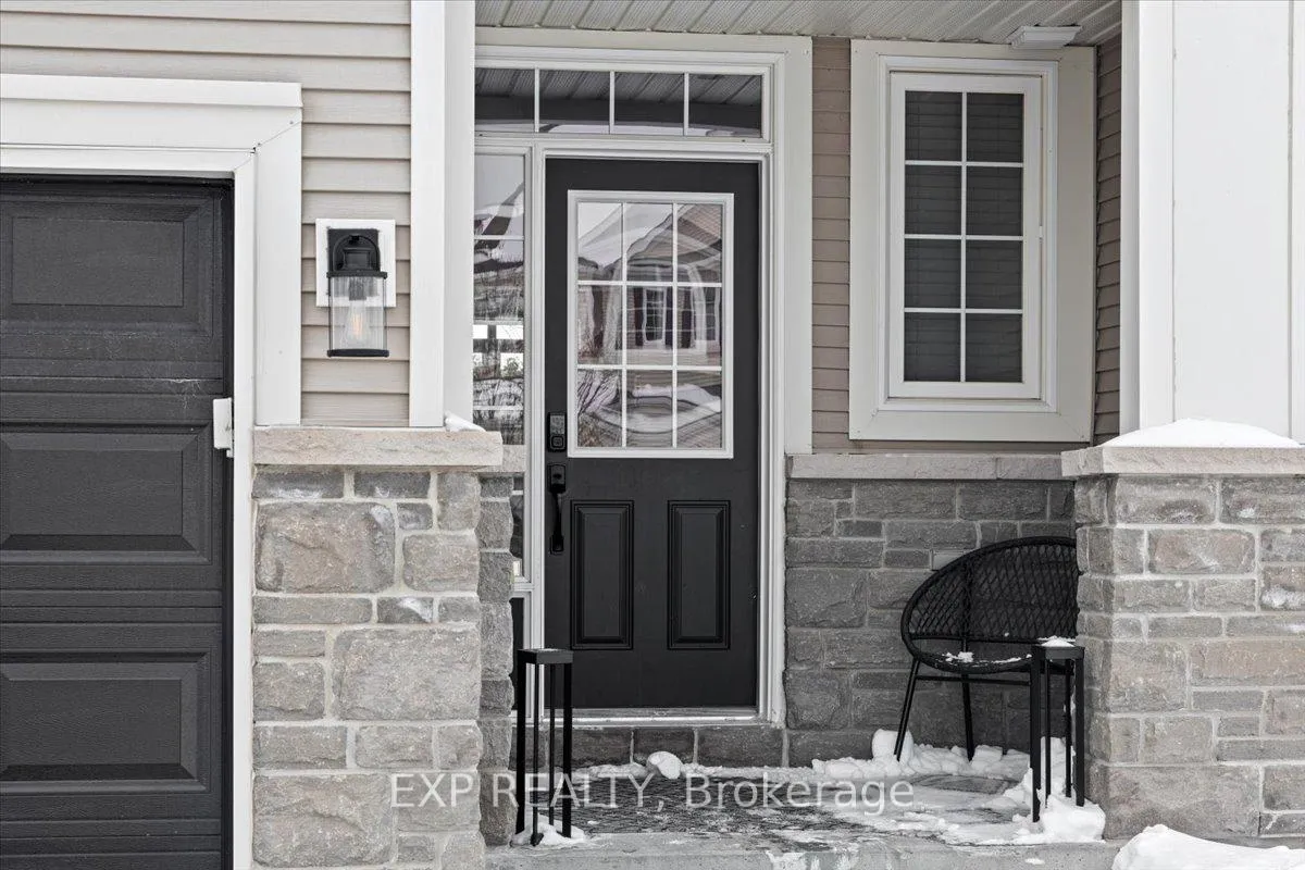 Photo 3 of 589 Pepperville Crescent, Ottawa, Kanata - Emerald Meadows/Trailwest — HOMEH