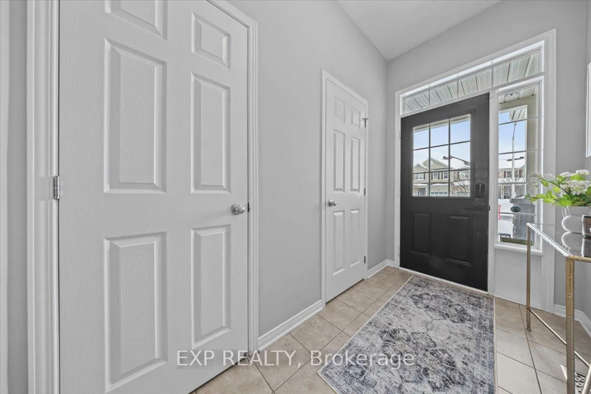 Photo 5 of 589 Pepperville Crescent, Ottawa, Kanata - Emerald Meadows/Trailwest — HOMEH