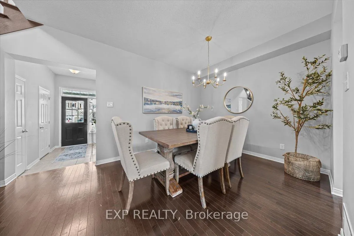 Photo 8 of 589 Pepperville Crescent, Ottawa, Kanata - Emerald Meadows/Trailwest — HOMEH