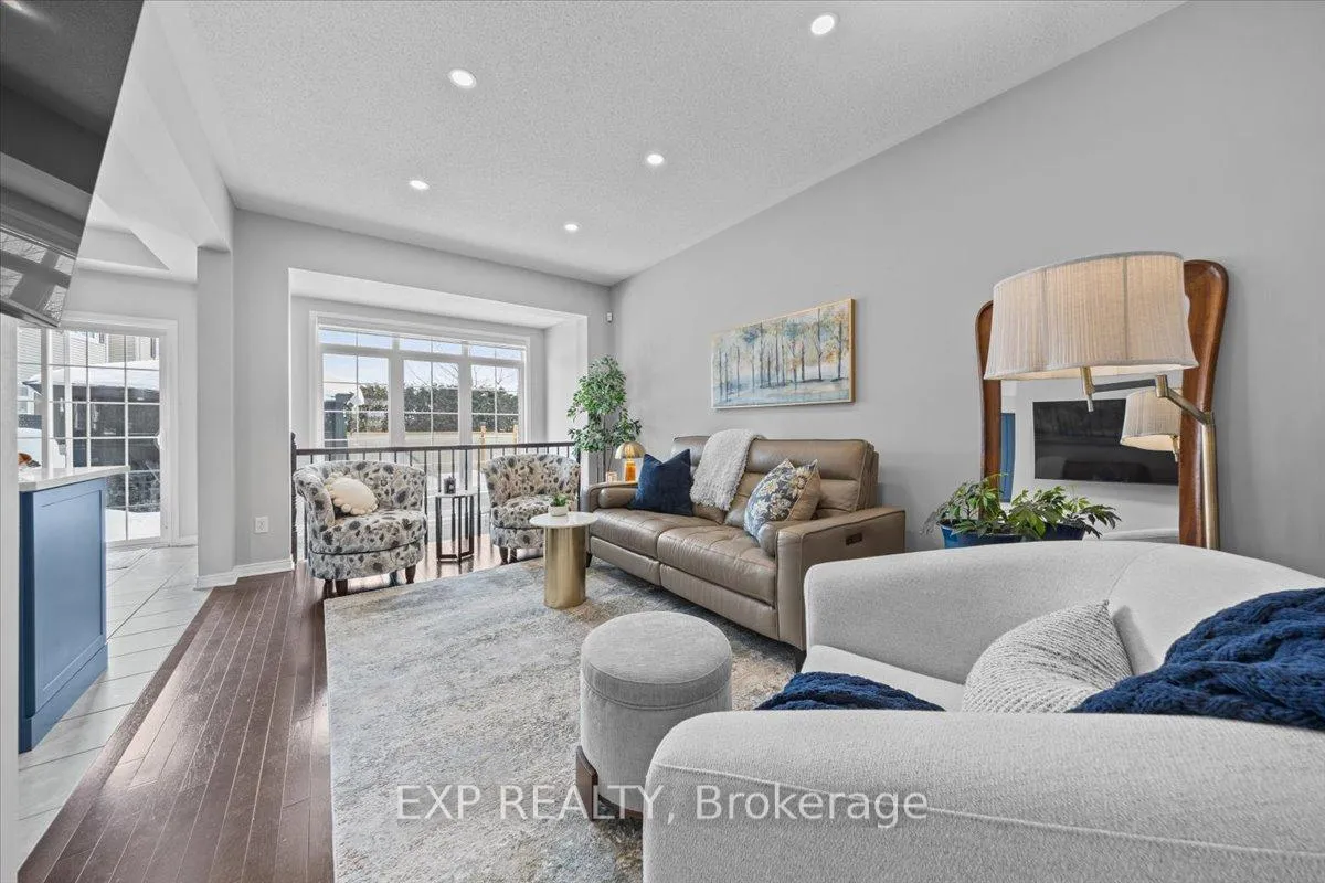 Photo 9 of 589 Pepperville Crescent, Ottawa, Kanata - Emerald Meadows/Trailwest — HOMEH