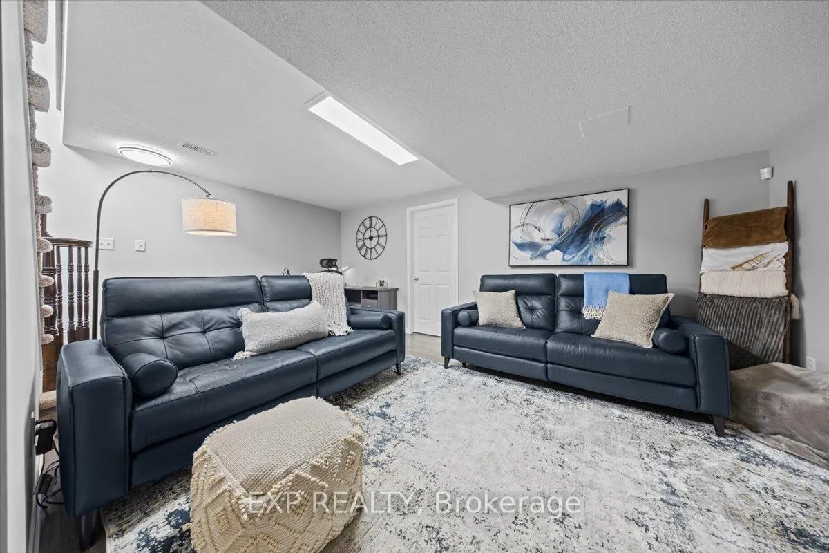 Photo 36 of 589 Pepperville Crescent, Ottawa, Kanata - Emerald Meadows/Trailwest — HOMEH