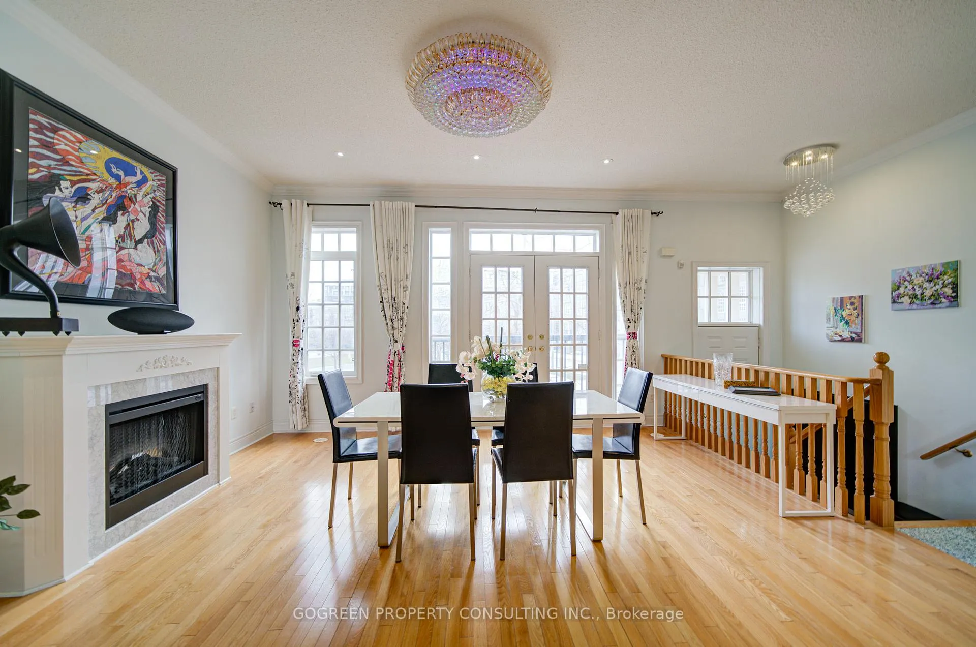 Photo 5 of 20 Bonnycastle Road, Markham, Unionville — HOMEH