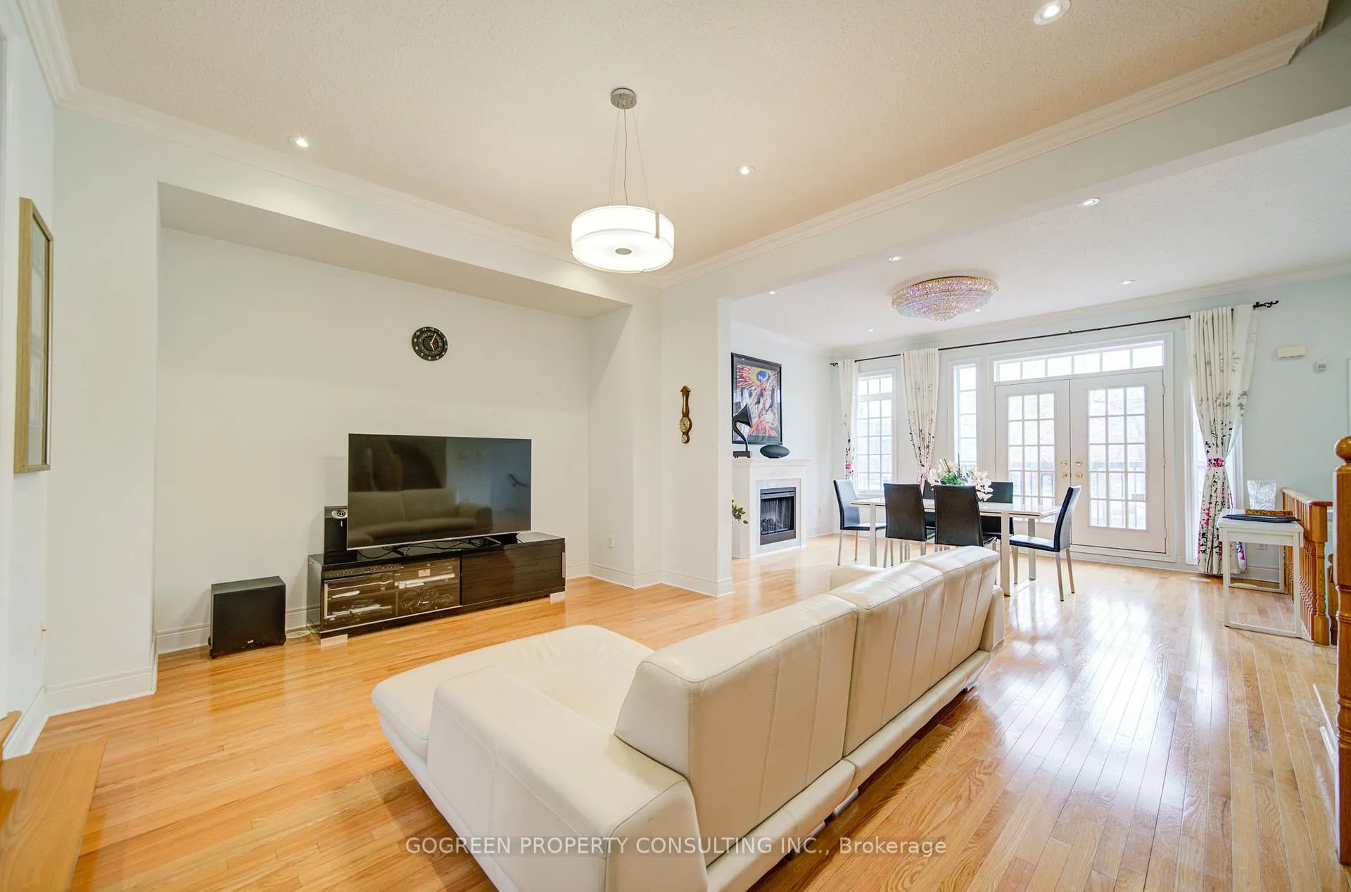Photo 10 of 20 Bonnycastle Road, Markham, Unionville — HOMEH