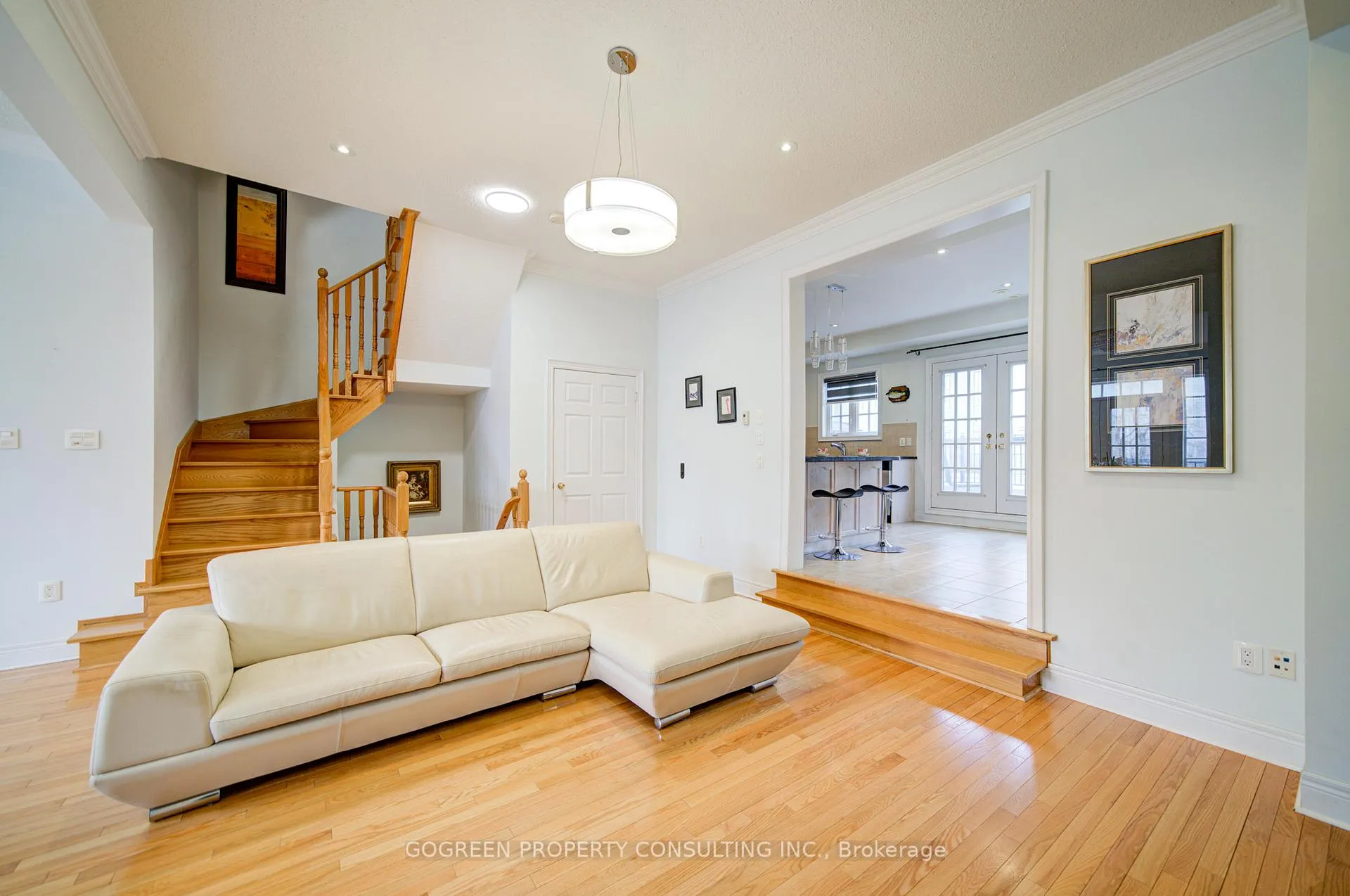 Photo 12 of 20 Bonnycastle Road, Markham, Unionville — HOMEH