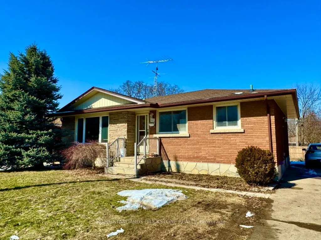 Photo 2 of 168 St Davids Road, St. Catharines, Burleigh Hill — HOMEH