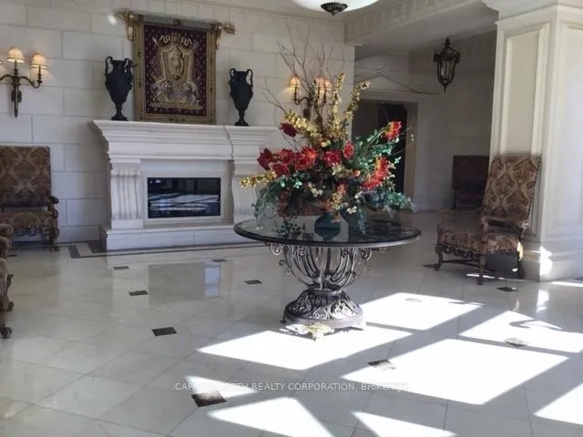 Photo 2 of Unit 615, 9225 Jane Street, Vaughan, Maple — HOMEH