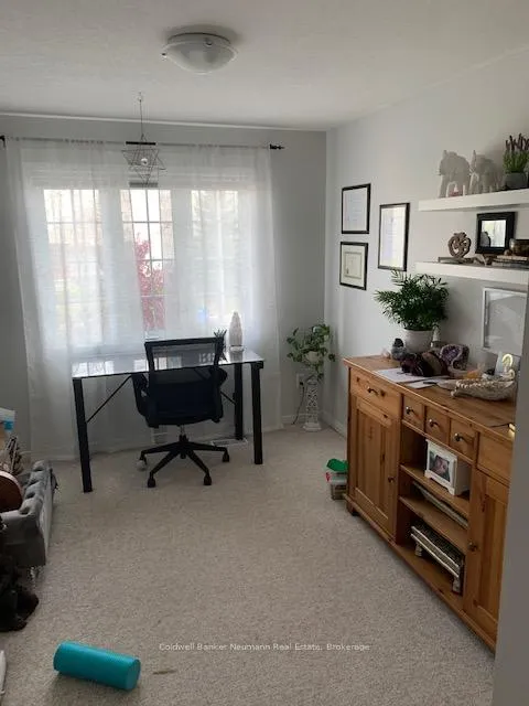 Photo 7 of 147 Gosling Gardens, Guelph, Clairfields/Hanlon Business Park — HOMEH