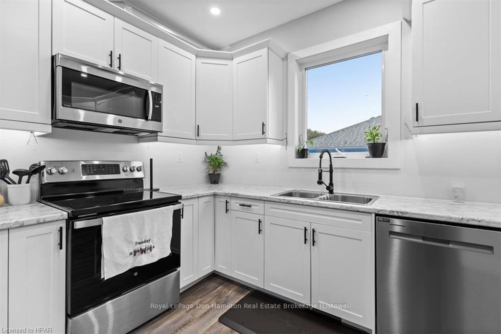 Photo 11 of 757 Anderson Drive, Huron East, Brussels — HOMEH