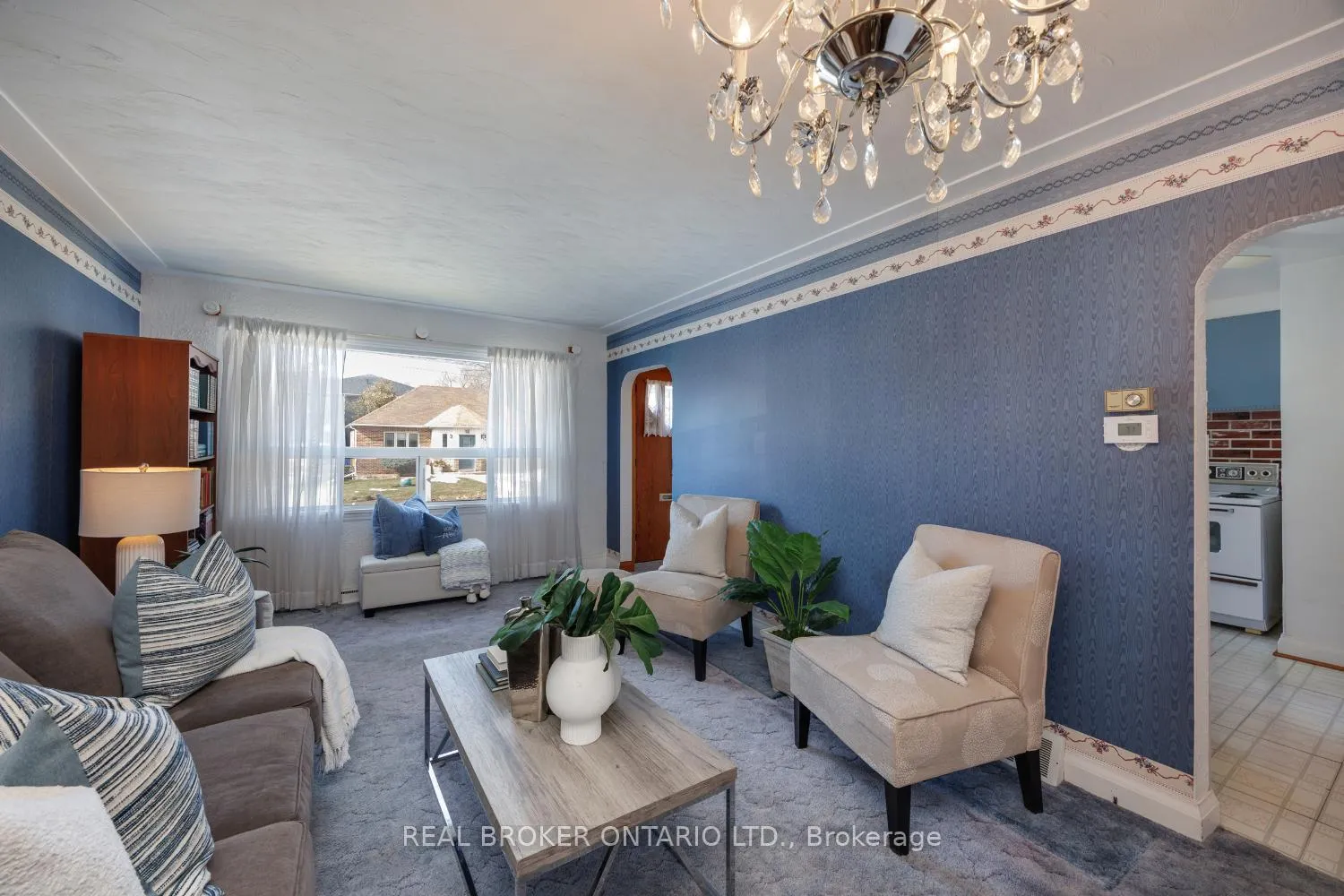 Photo 9 of 15 Durham Street, Clarington, Bowmanville — HOMEH