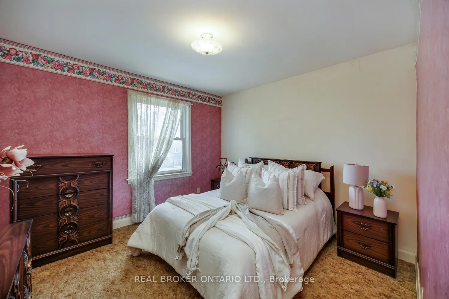 Photo 17 of 15 Durham Street, Clarington, Bowmanville — HOMEH