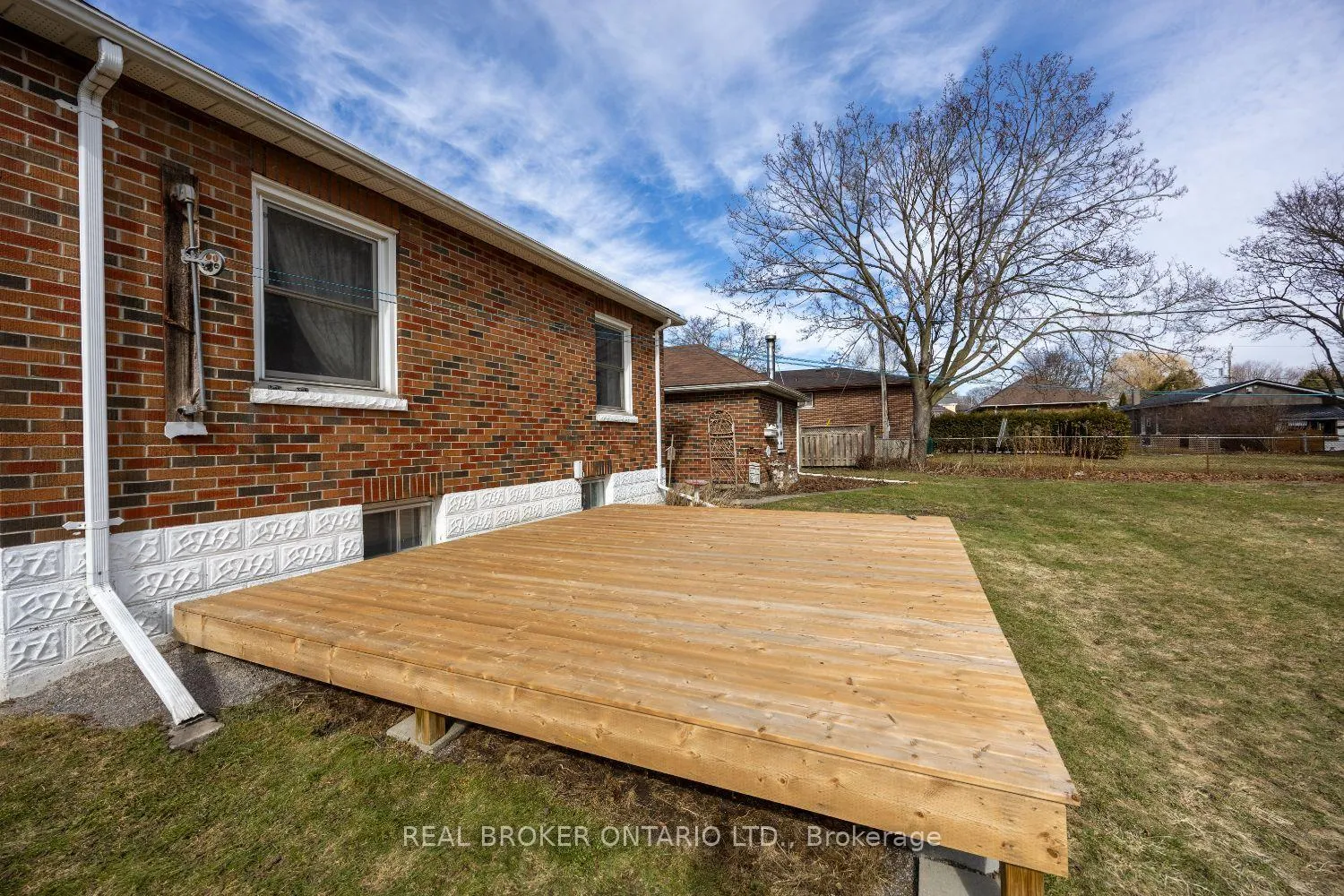 Photo 18 of 15 Durham Street, Clarington, Bowmanville — HOMEH