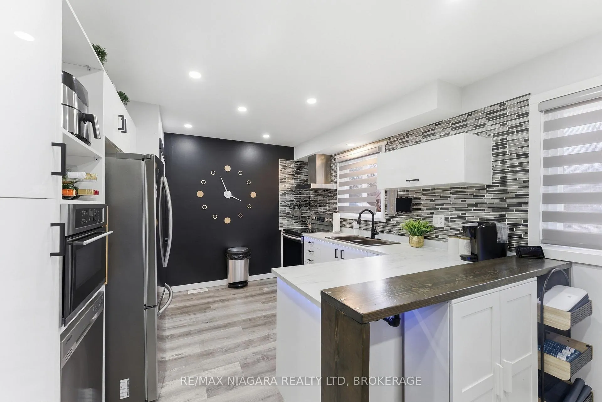 Photo 8 of 4183 Glenwood Drive, Lincoln, Beamsville — HOMEH