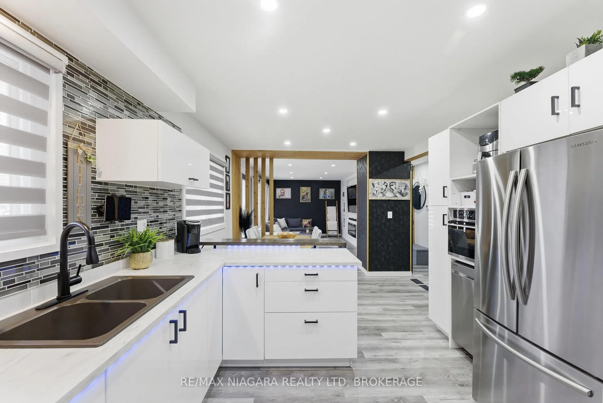Photo 11 of 4183 Glenwood Drive, Lincoln, Beamsville — HOMEH
