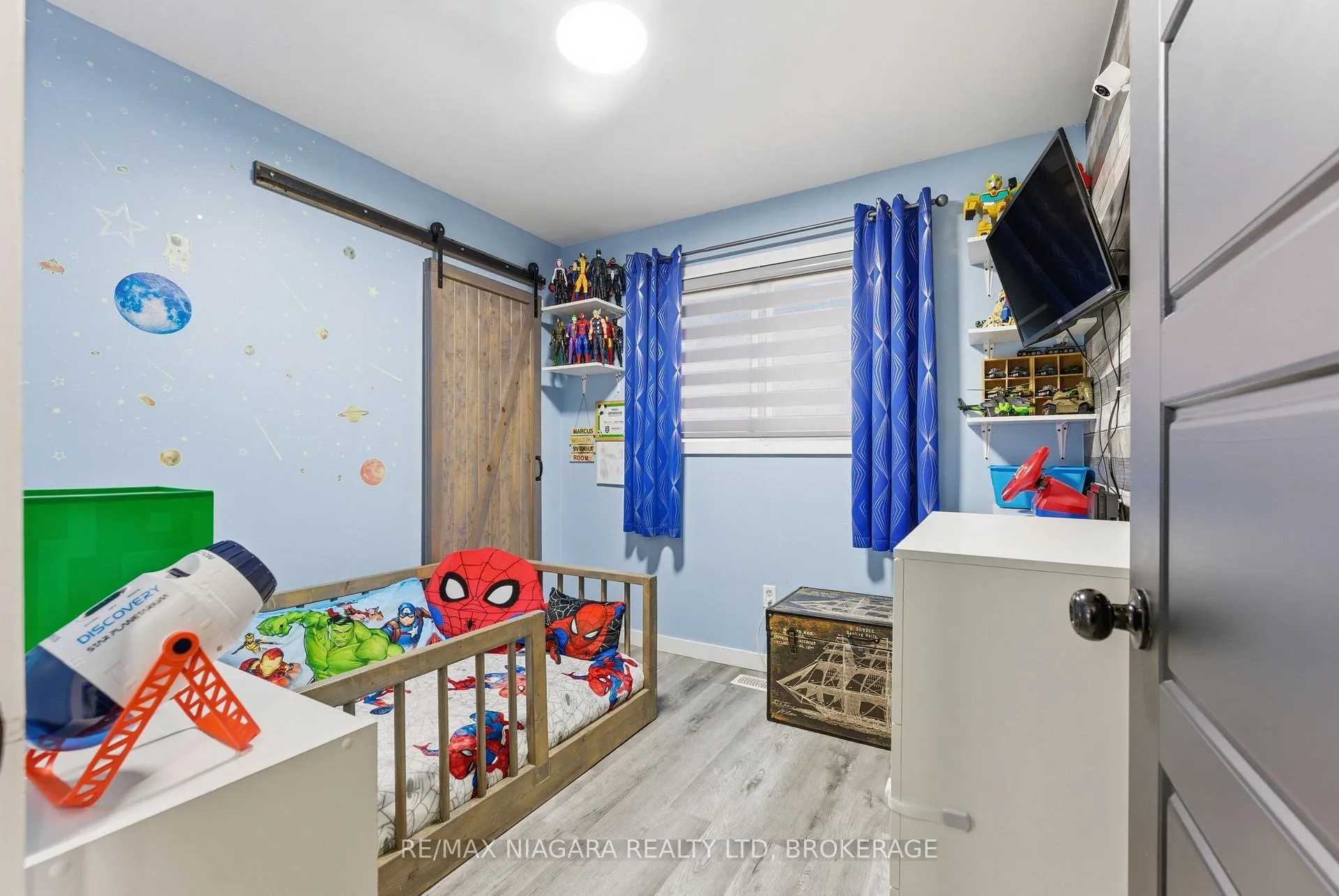Photo 14 of 4183 Glenwood Drive, Lincoln, Beamsville — HOMEH