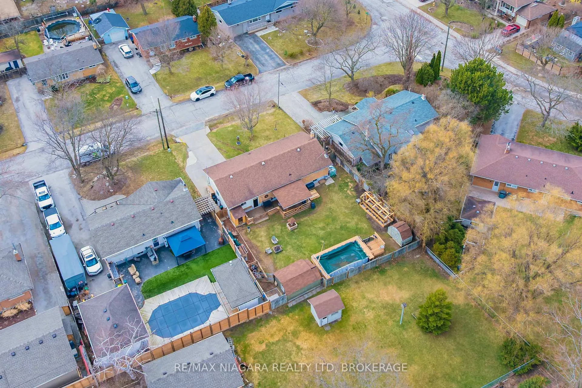 Photo 32 of 4183 Glenwood Drive, Lincoln, Beamsville — HOMEH