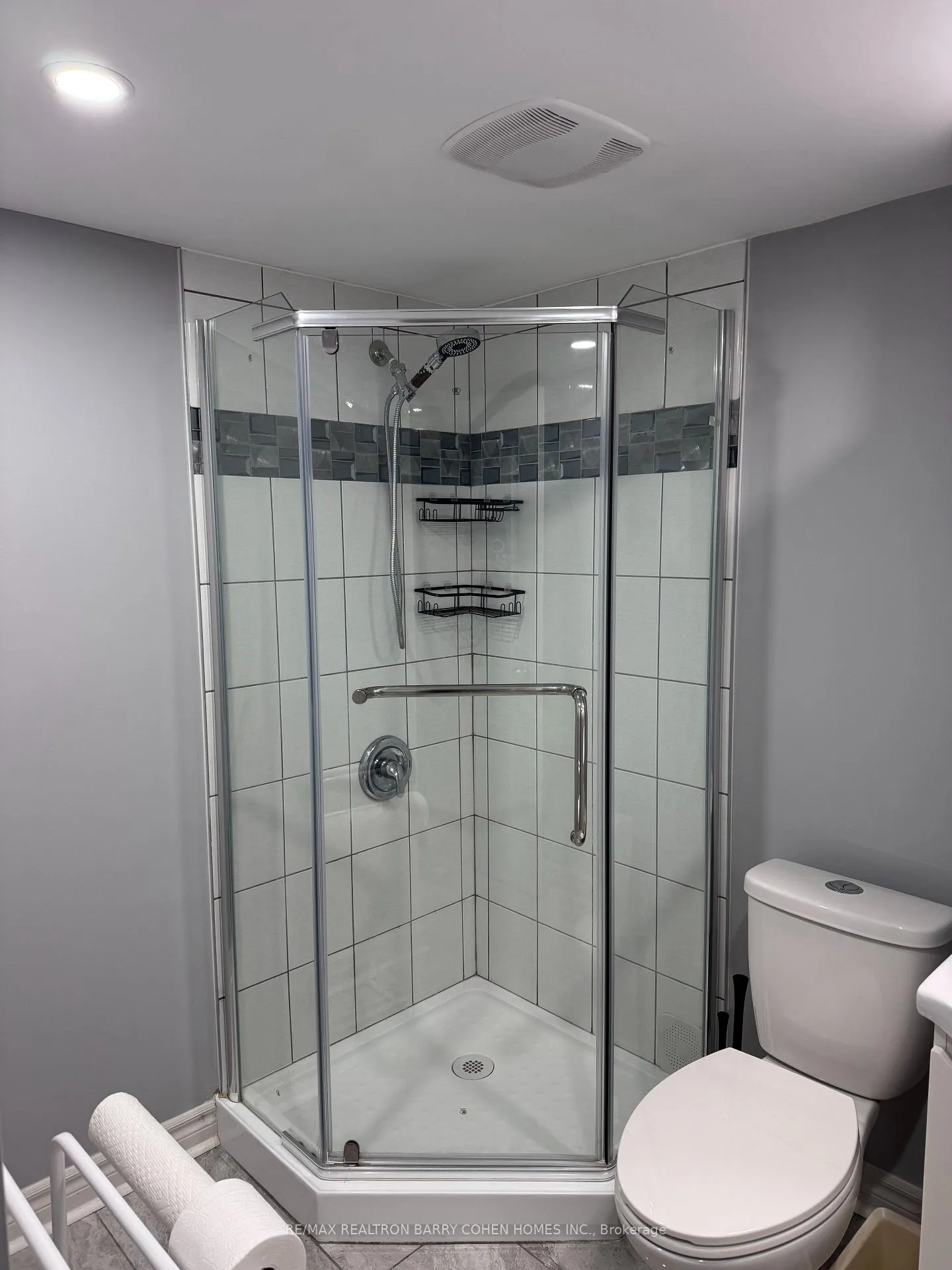 Photo 11 of Unit Basement, 493 Worth Boulevard, Vaughan, Beverley Glen — HOMEH