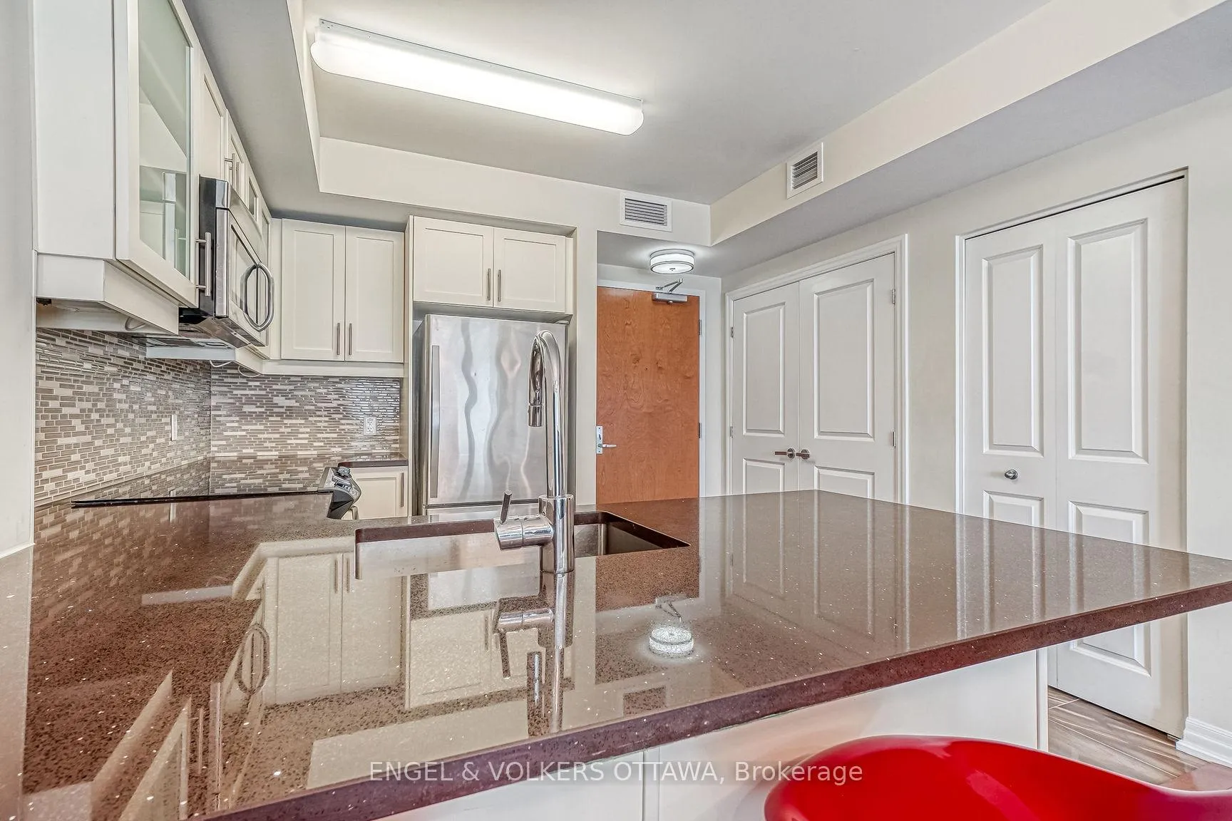 Photo 7 of Unit 804, 195 Besserer Street, Ottawa, Sandy Hill — HOMEH
