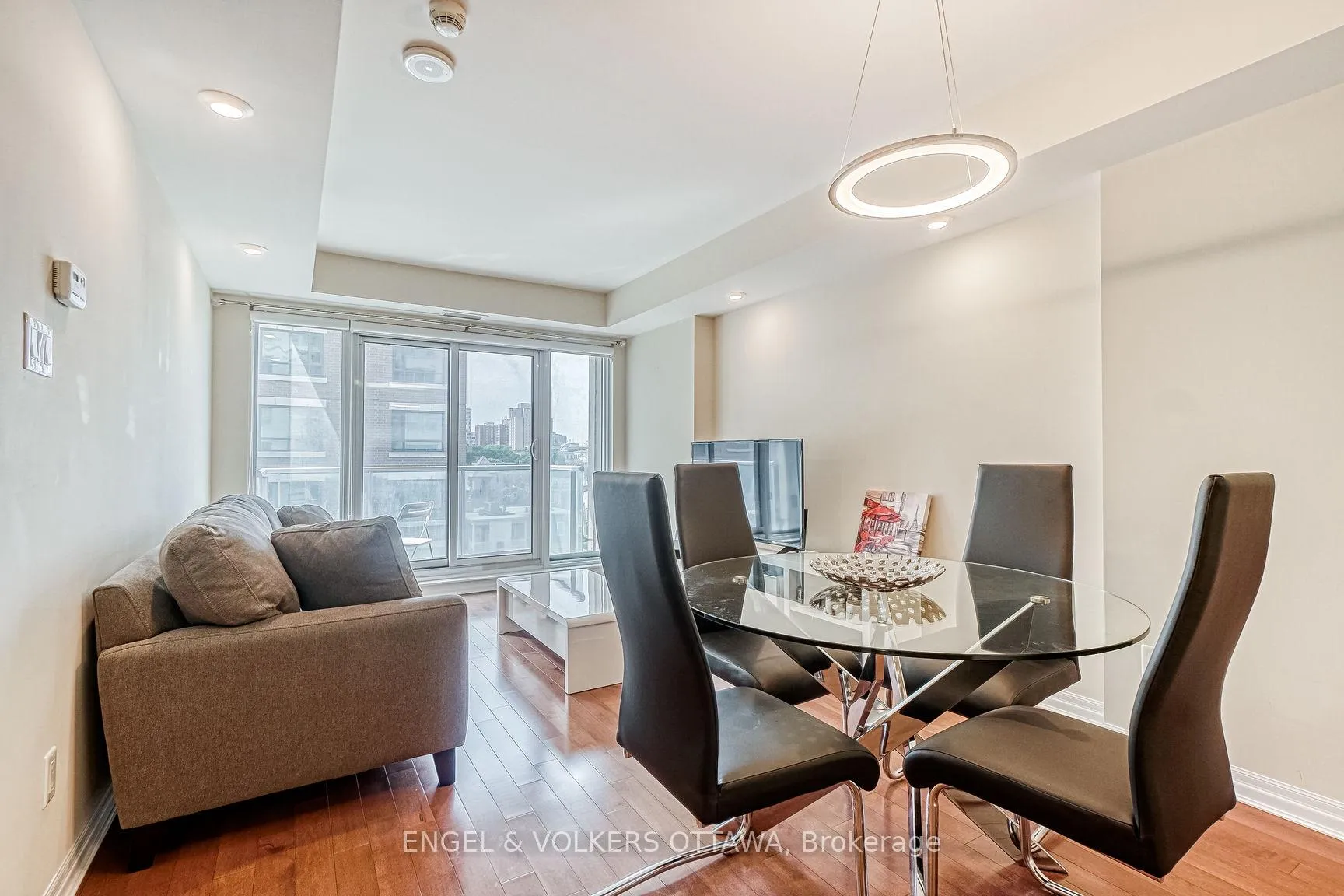 Photo 12 of Unit 804, 195 Besserer Street, Ottawa, Sandy Hill — HOMEH