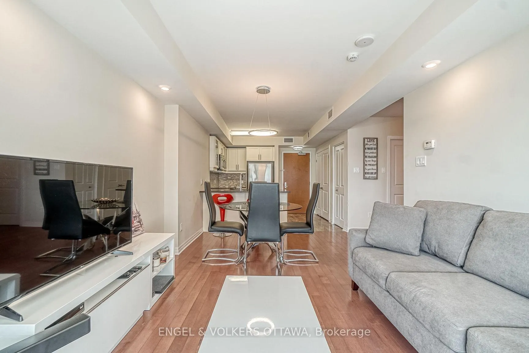 Photo 14 of Unit 804, 195 Besserer Street, Ottawa, Sandy Hill — HOMEH