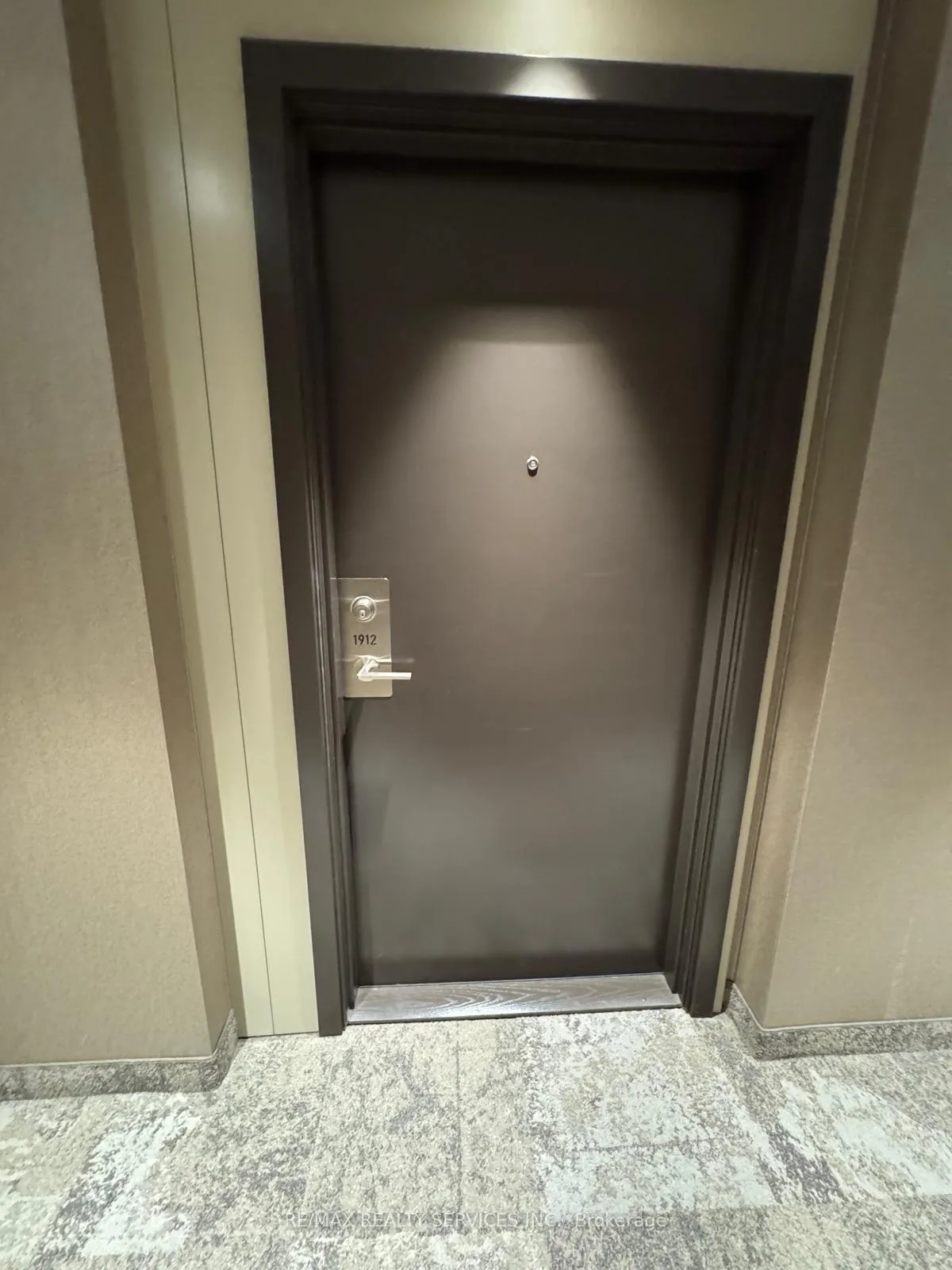 Photo 2 of Unit 1912, 38 Honeycrisp Crescent, Vaughan, Vaughan Corporate Centre — HOMEH