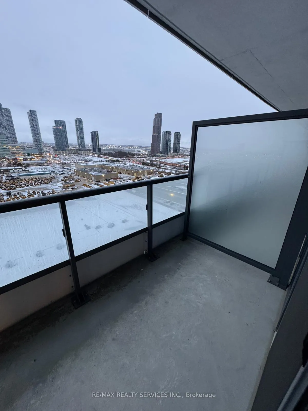 Photo 20 of Unit 1912, 38 Honeycrisp Crescent, Vaughan, Vaughan Corporate Centre — HOMEH