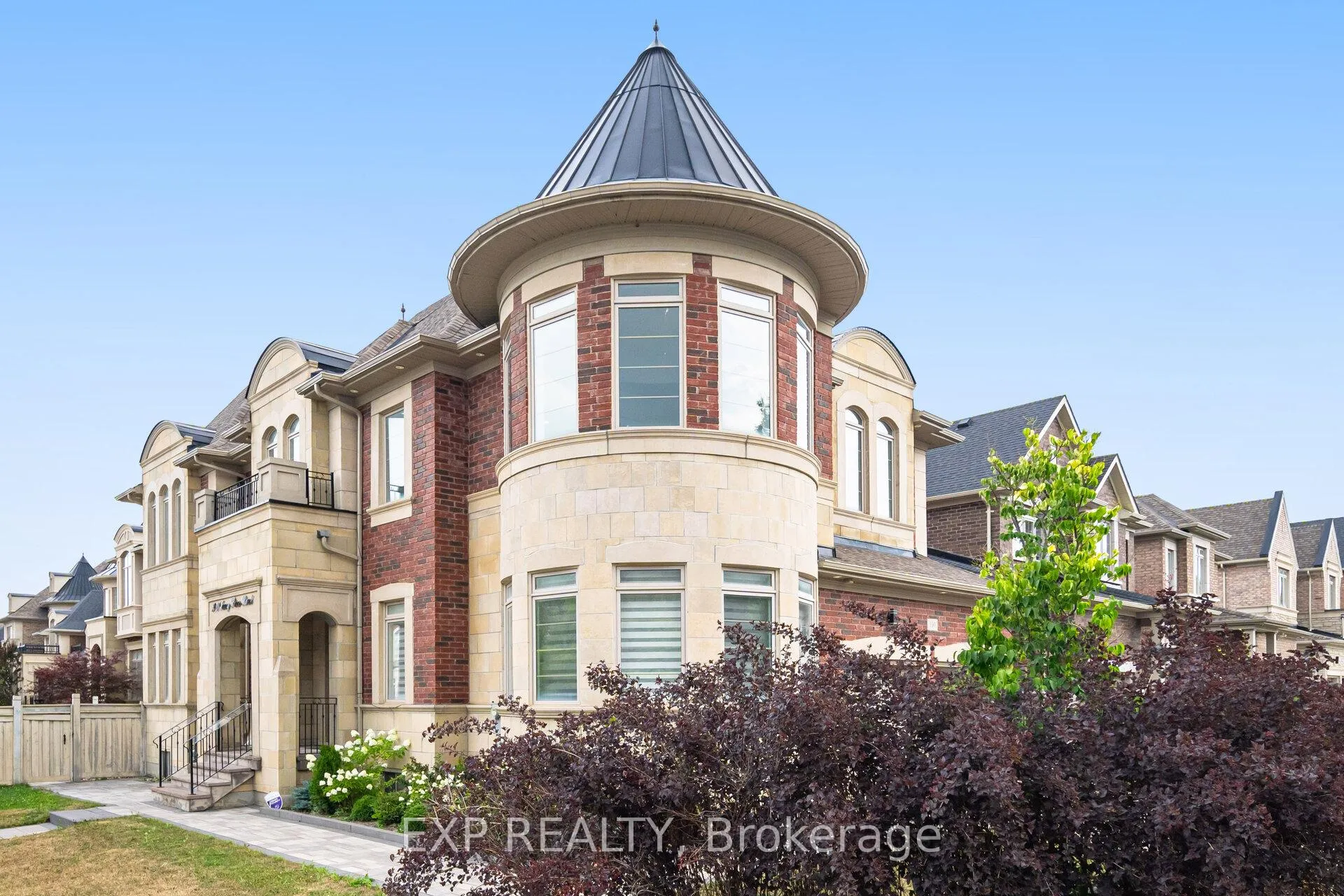 Photo 2 of 190 Torrey Pines Road, Vaughan, Kleinburg — HOMEH