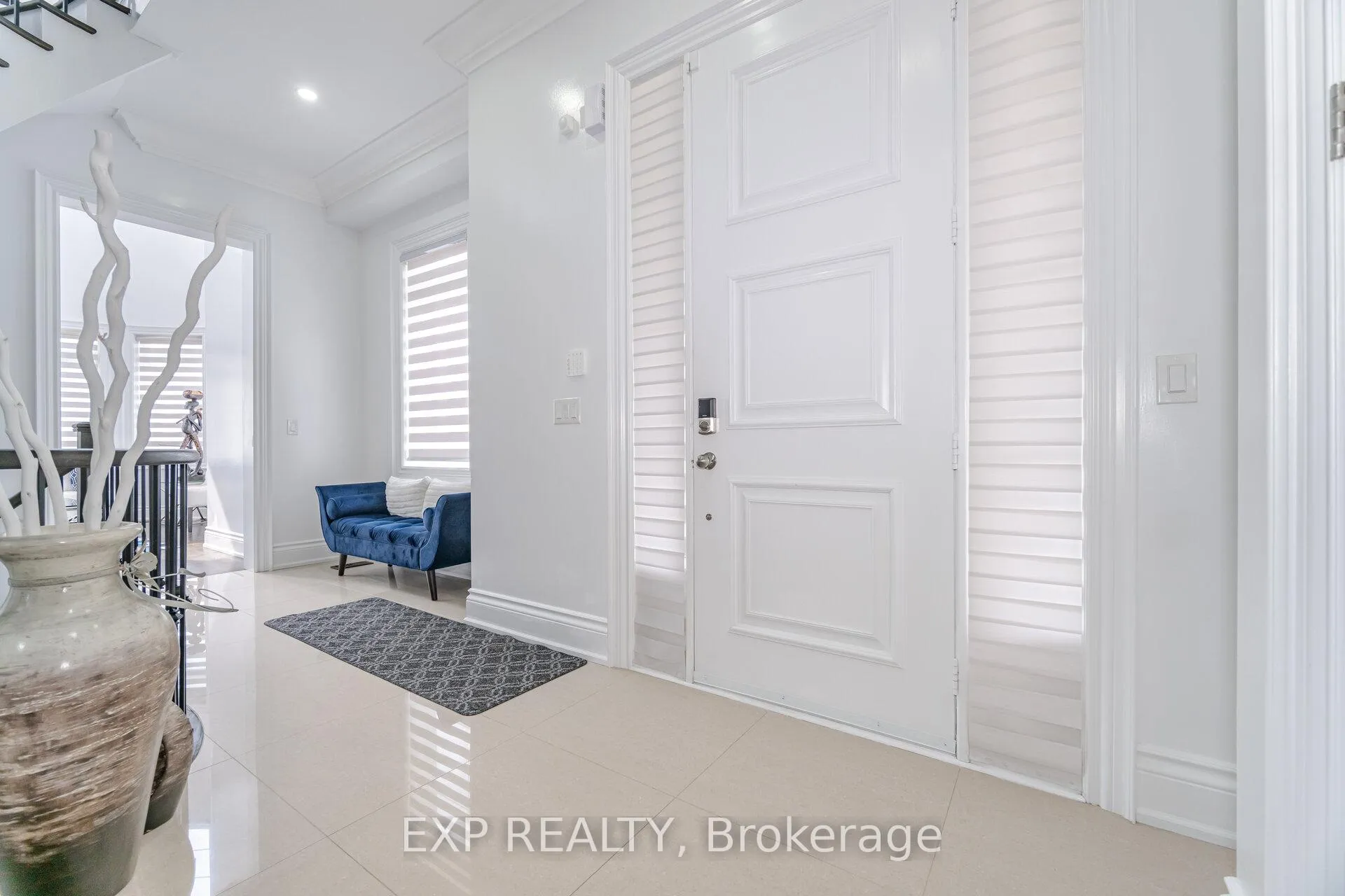 Photo 5 of 190 Torrey Pines Road, Vaughan, Kleinburg — HOMEH