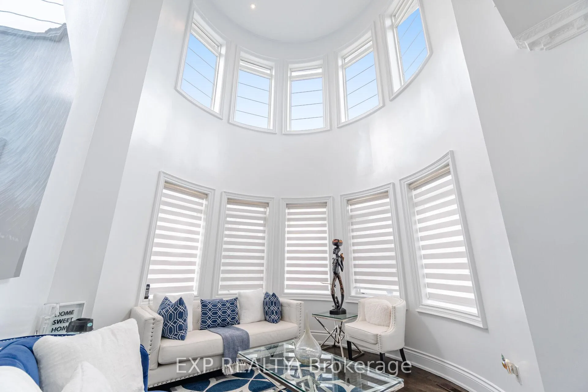 Photo 7 of 190 Torrey Pines Road, Vaughan, Kleinburg — HOMEH