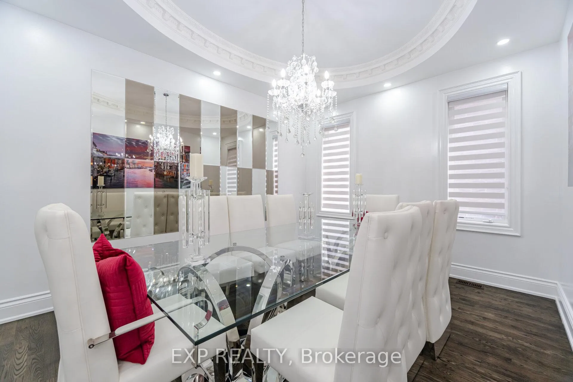 Photo 9 of 190 Torrey Pines Road, Vaughan, Kleinburg — HOMEH
