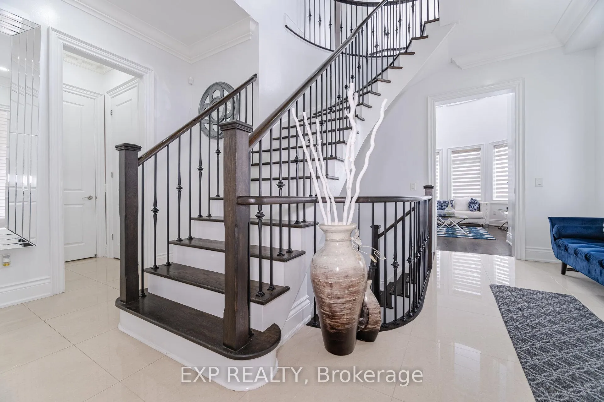 Photo 21 of 190 Torrey Pines Road, Vaughan, Kleinburg — HOMEH