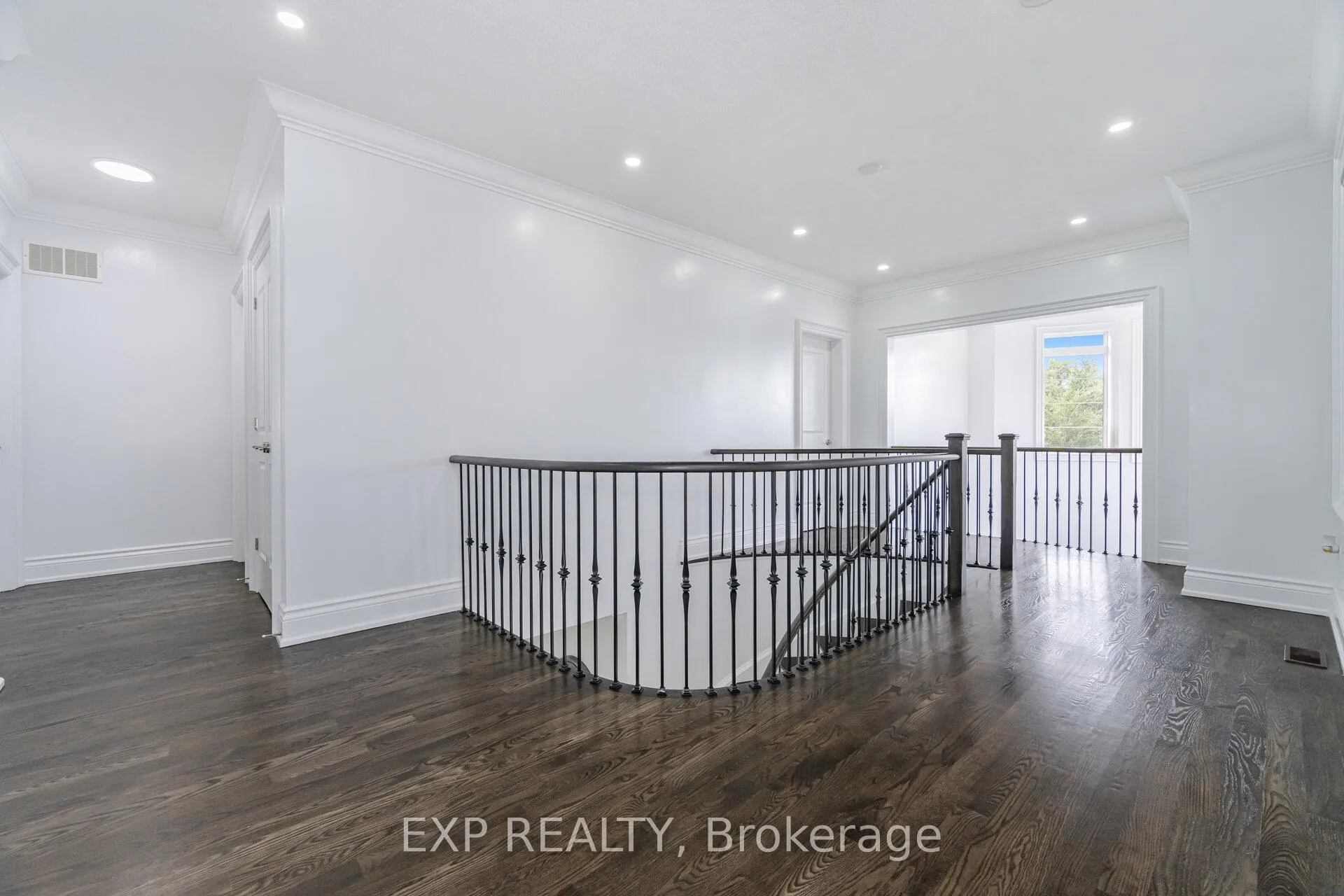 Photo 22 of 190 Torrey Pines Road, Vaughan, Kleinburg — HOMEH