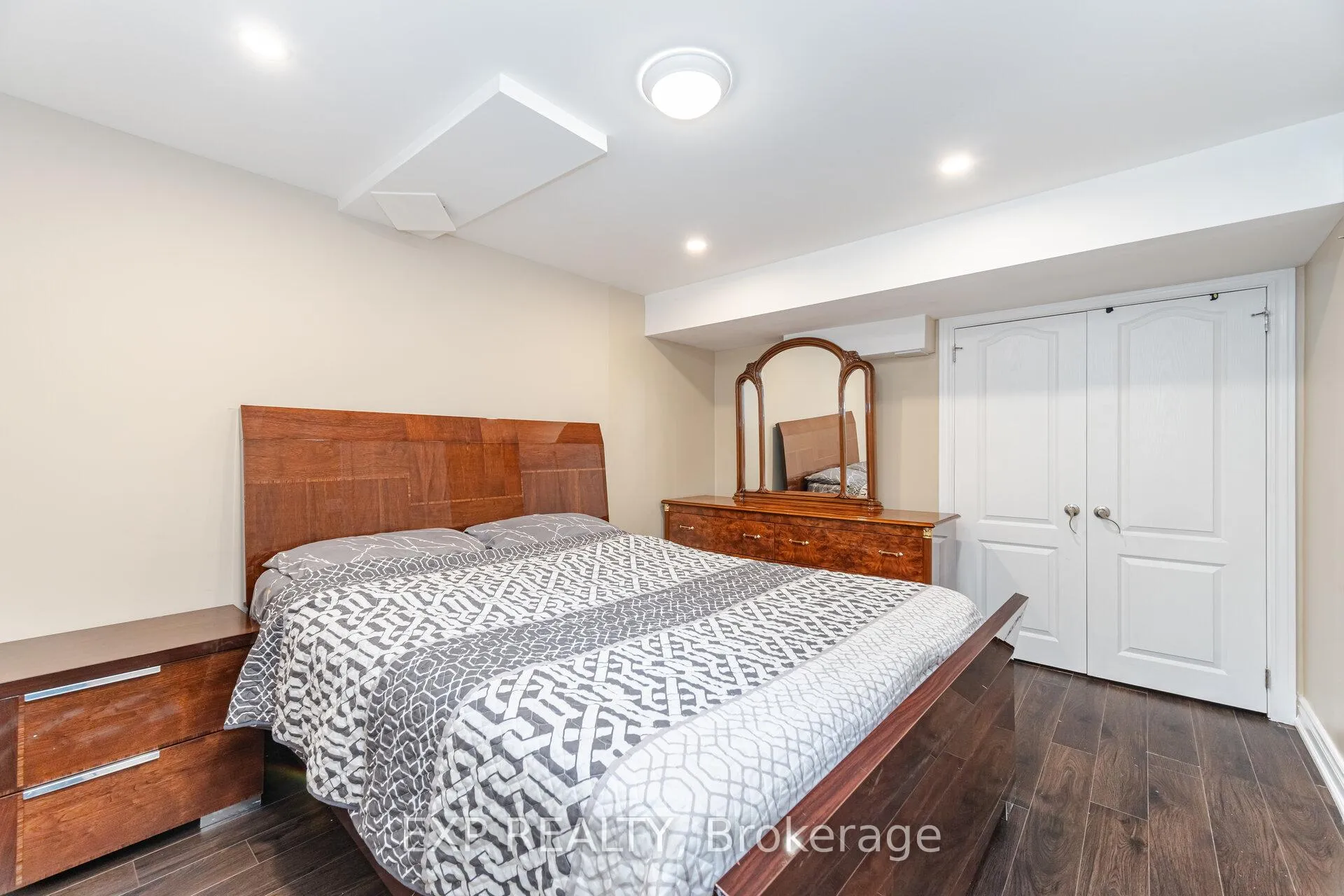 Photo 45 of 190 Torrey Pines Road, Vaughan, Kleinburg — HOMEH