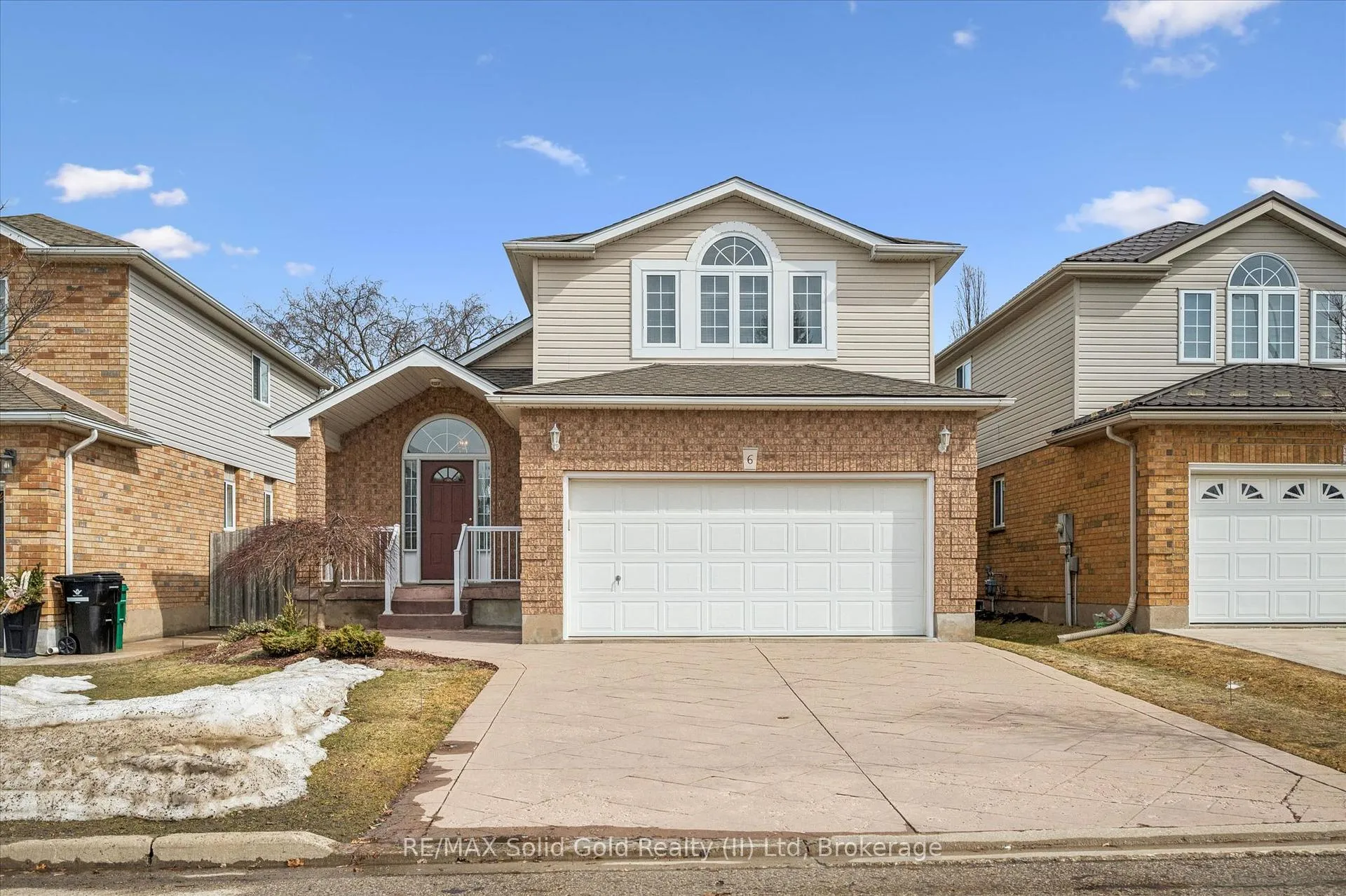 Photo 1 of 6 Keller Crescent, Kitchener — HOMEH