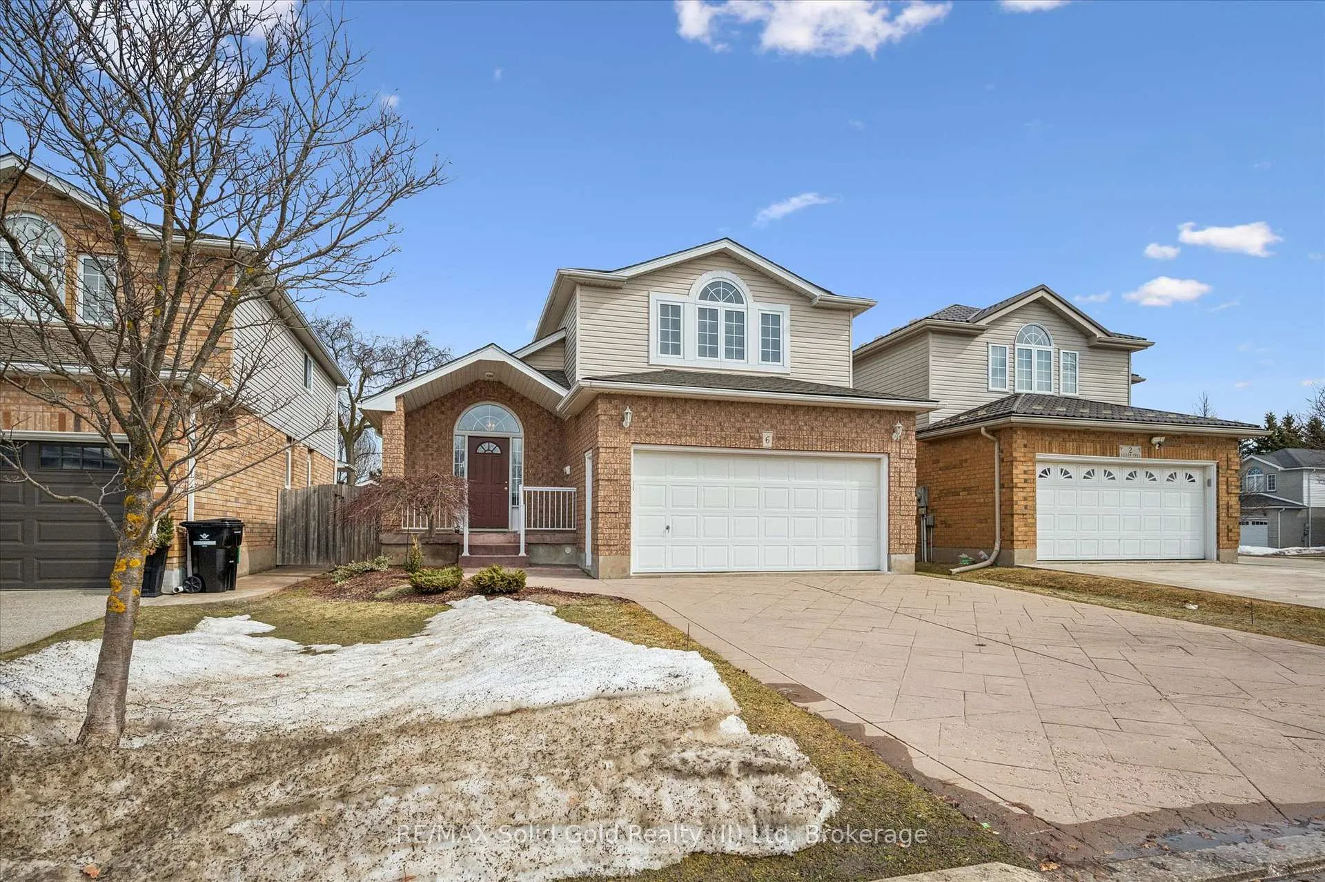 Photo 3 of 6 Keller Crescent, Kitchener — HOMEH